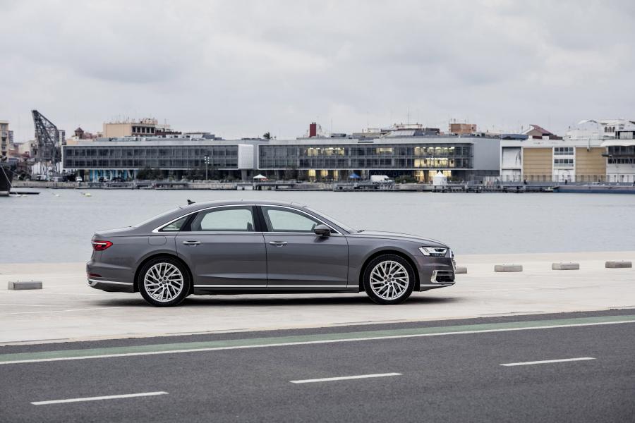  Audi A8 L 50 TDI Quattro (D5) 2017 года  (WW) (фото 4 из 31)